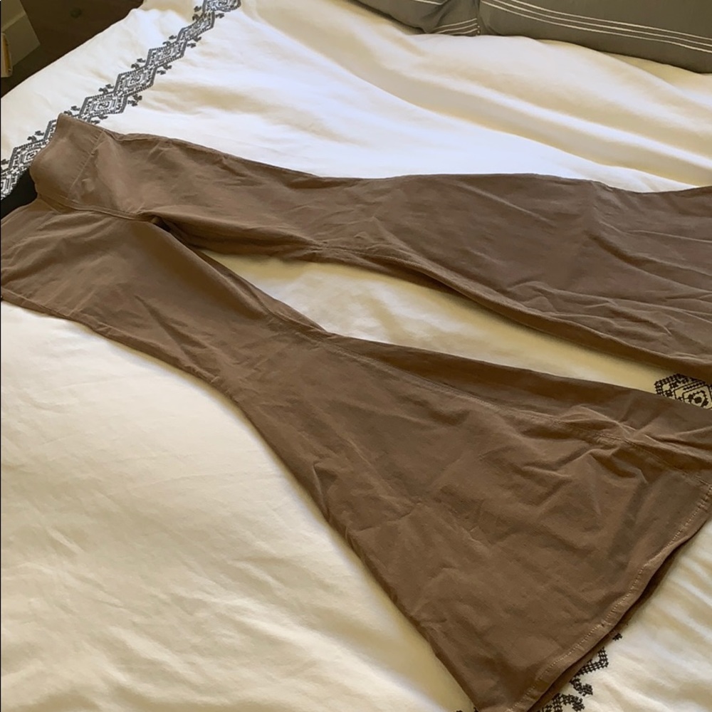 Show me your mumu Berkeley bells (sold out online) - Picture 4 of 6